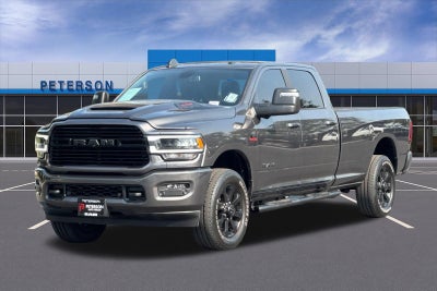 2024 RAM 3500 Laramie Crew Cab 4x4 8' Box