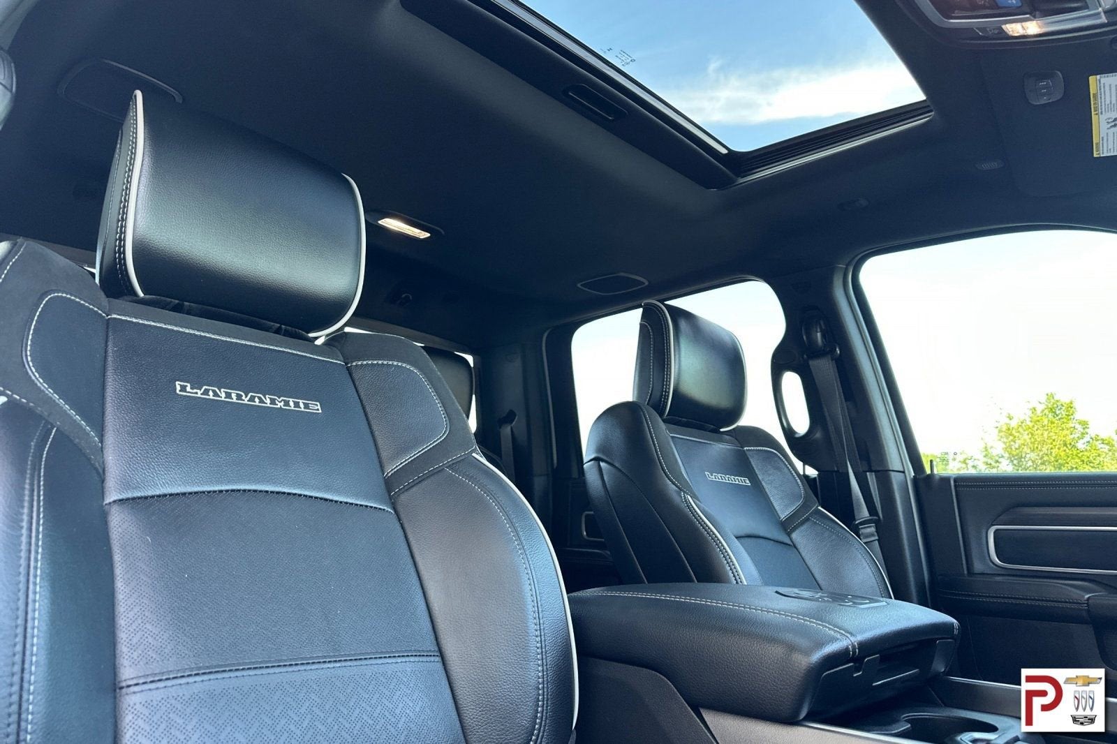 2025 RAM 3500 Laramie Crew Cab 4x4 8' Box