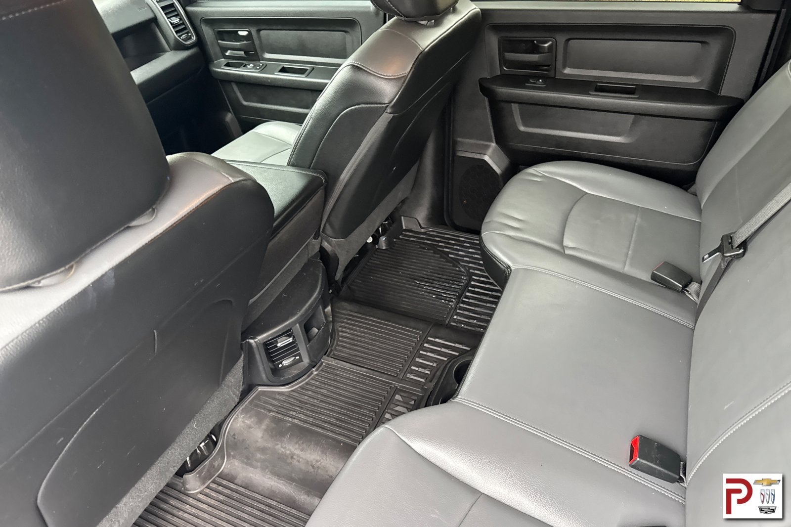 2022 RAM 2500 Tradesman Crew Cab 4x4 6'4" Box