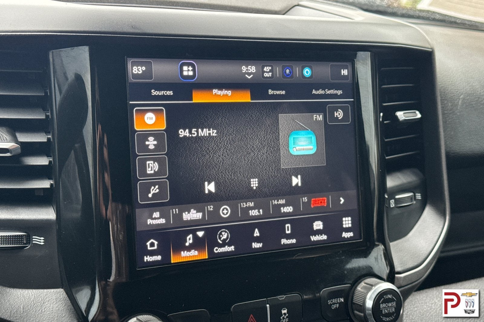 2022 RAM 2500 Tradesman Crew Cab 4x4 6'4" Box