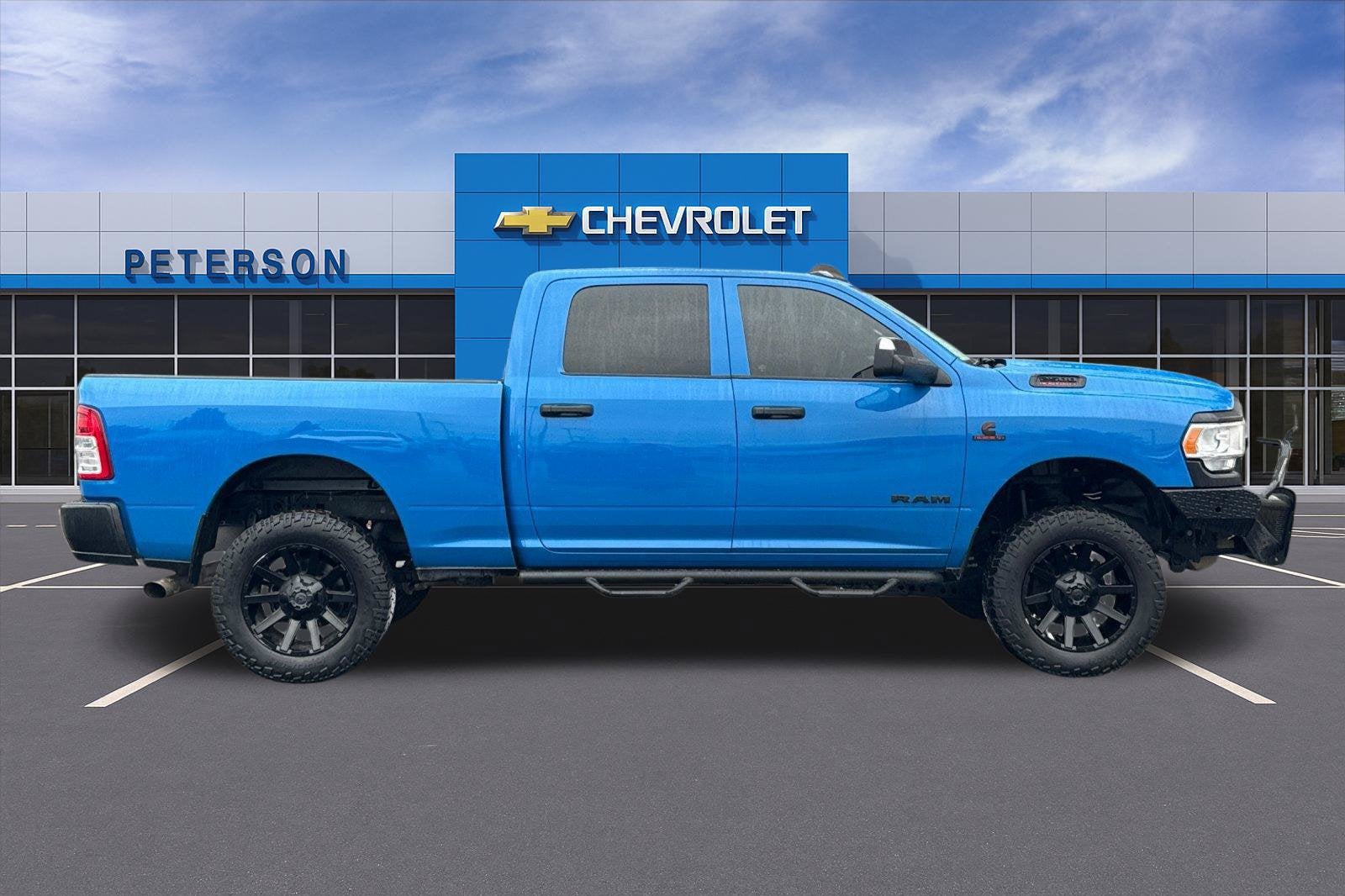 2022 RAM 2500 Tradesman Crew Cab 4x4 6'4" Box