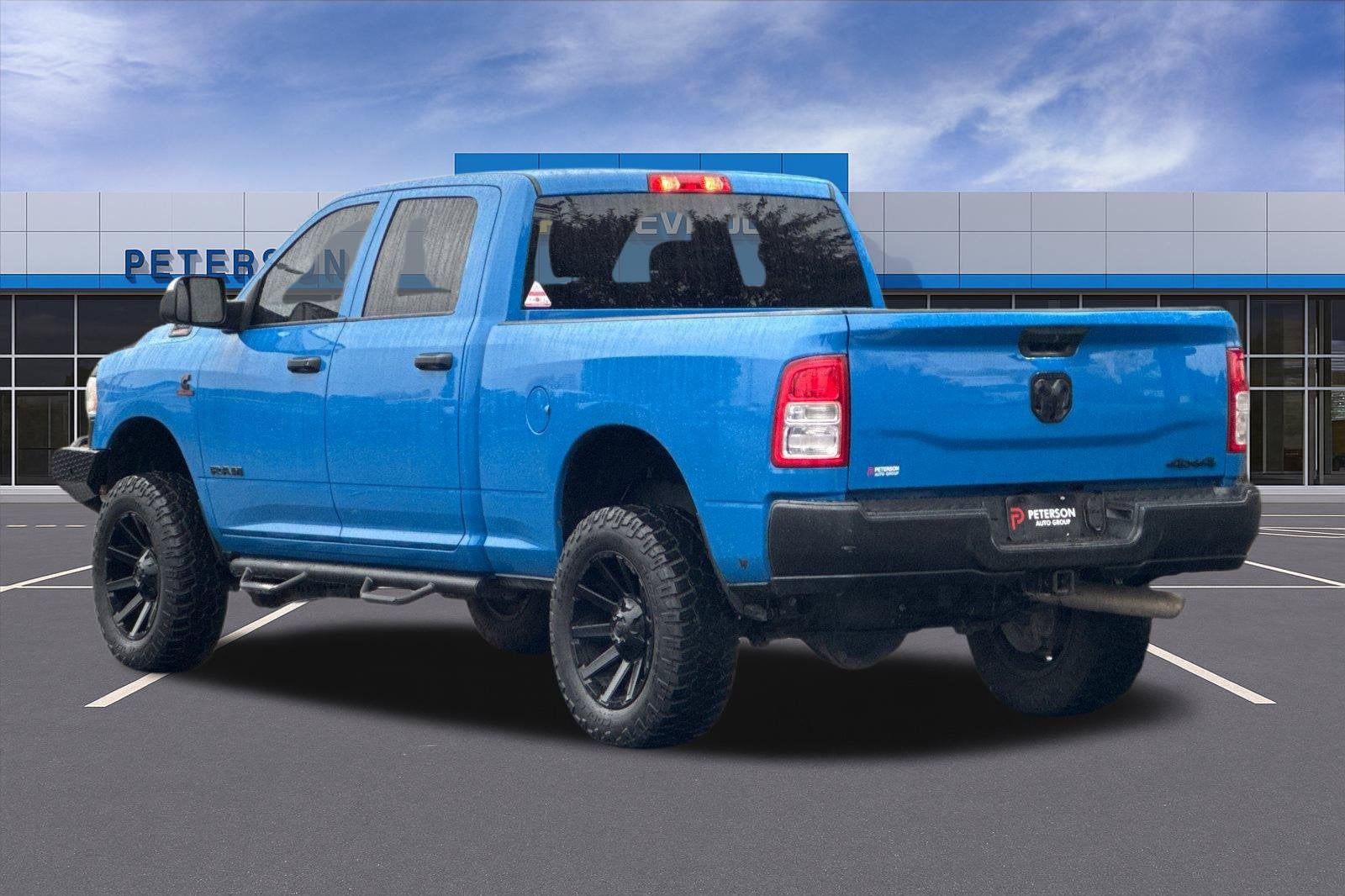2022 RAM 2500 Tradesman Crew Cab 4x4 6'4" Box