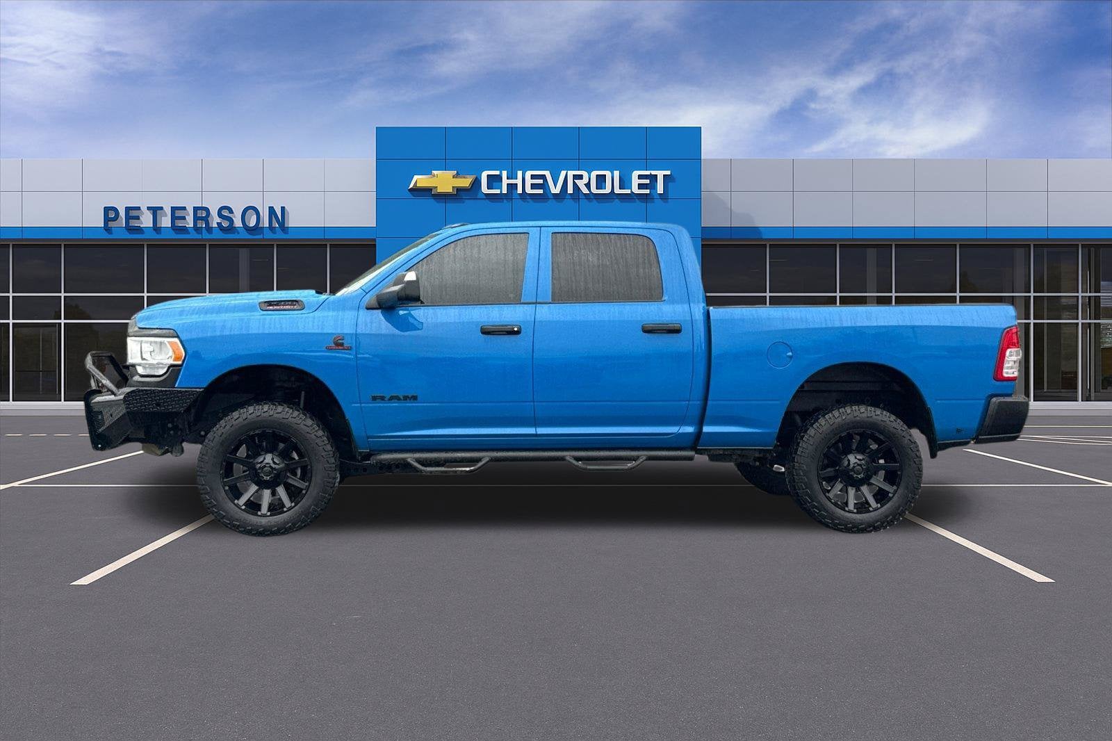 2022 RAM 2500 Tradesman Crew Cab 4x4 6'4" Box