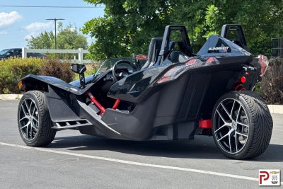 2016 POLARIS SLINGSHOT Base