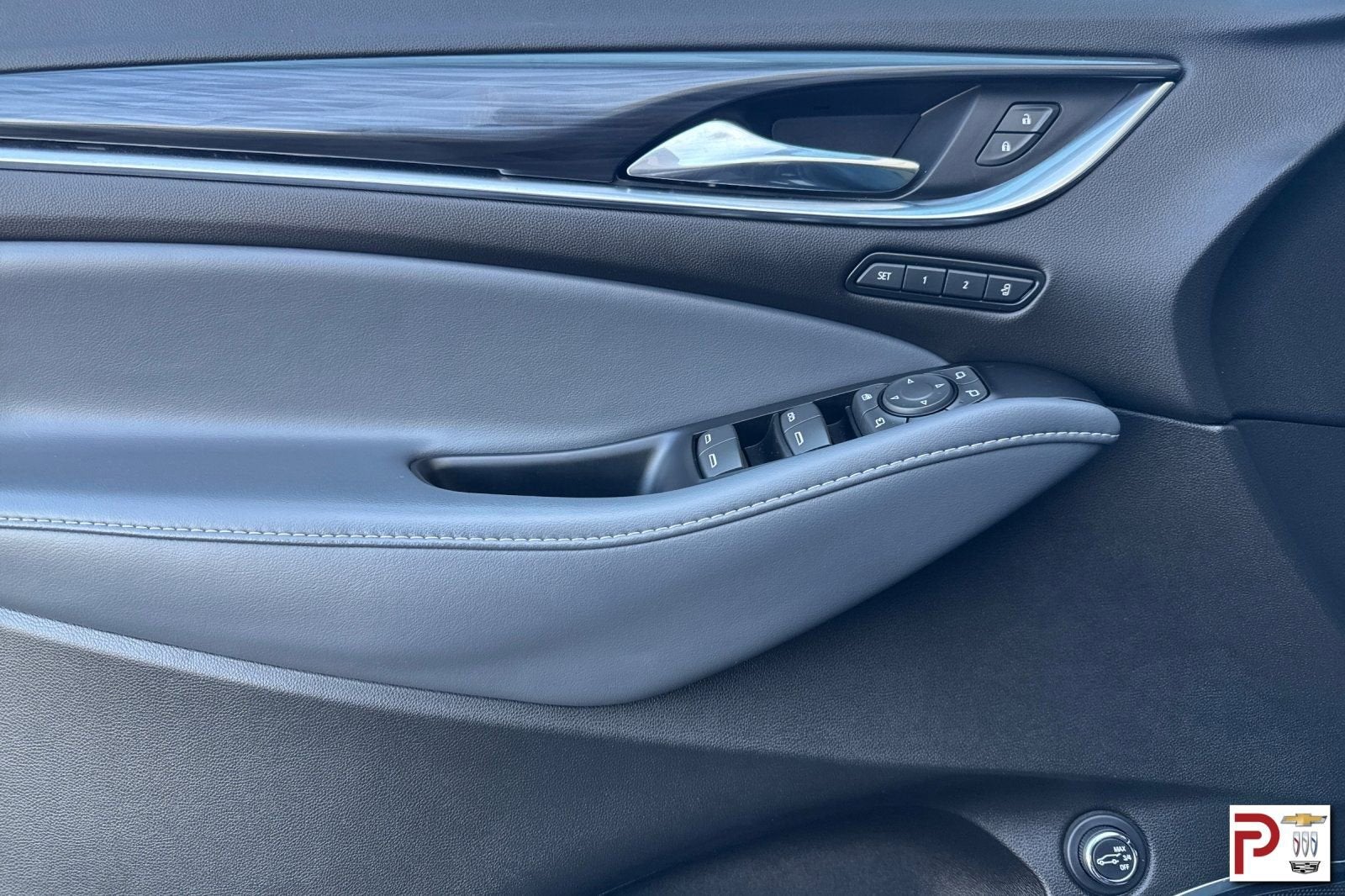 2023 Buick Enclave Premium