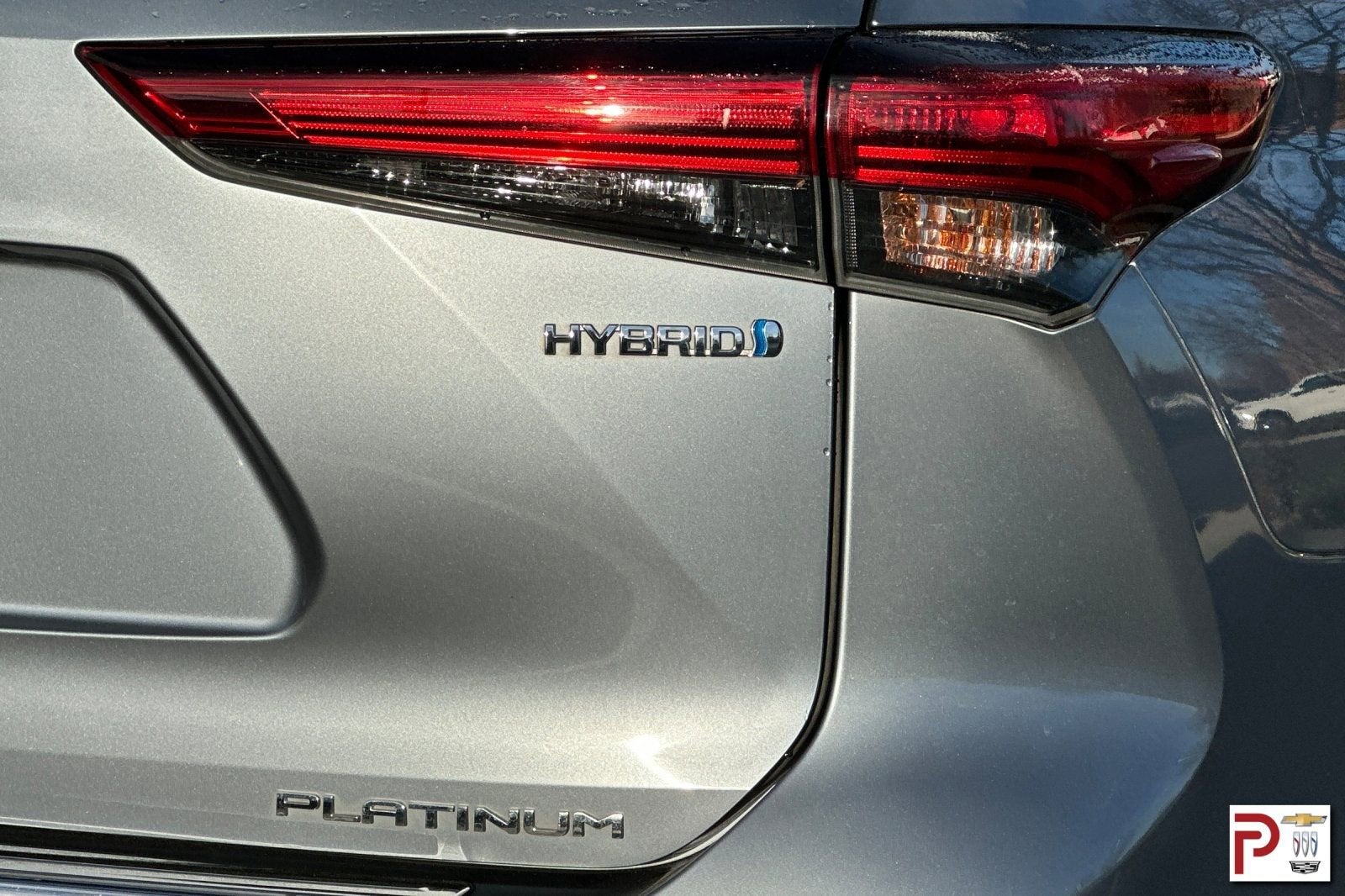 2021 Toyota Highlander Hybrid Platinum