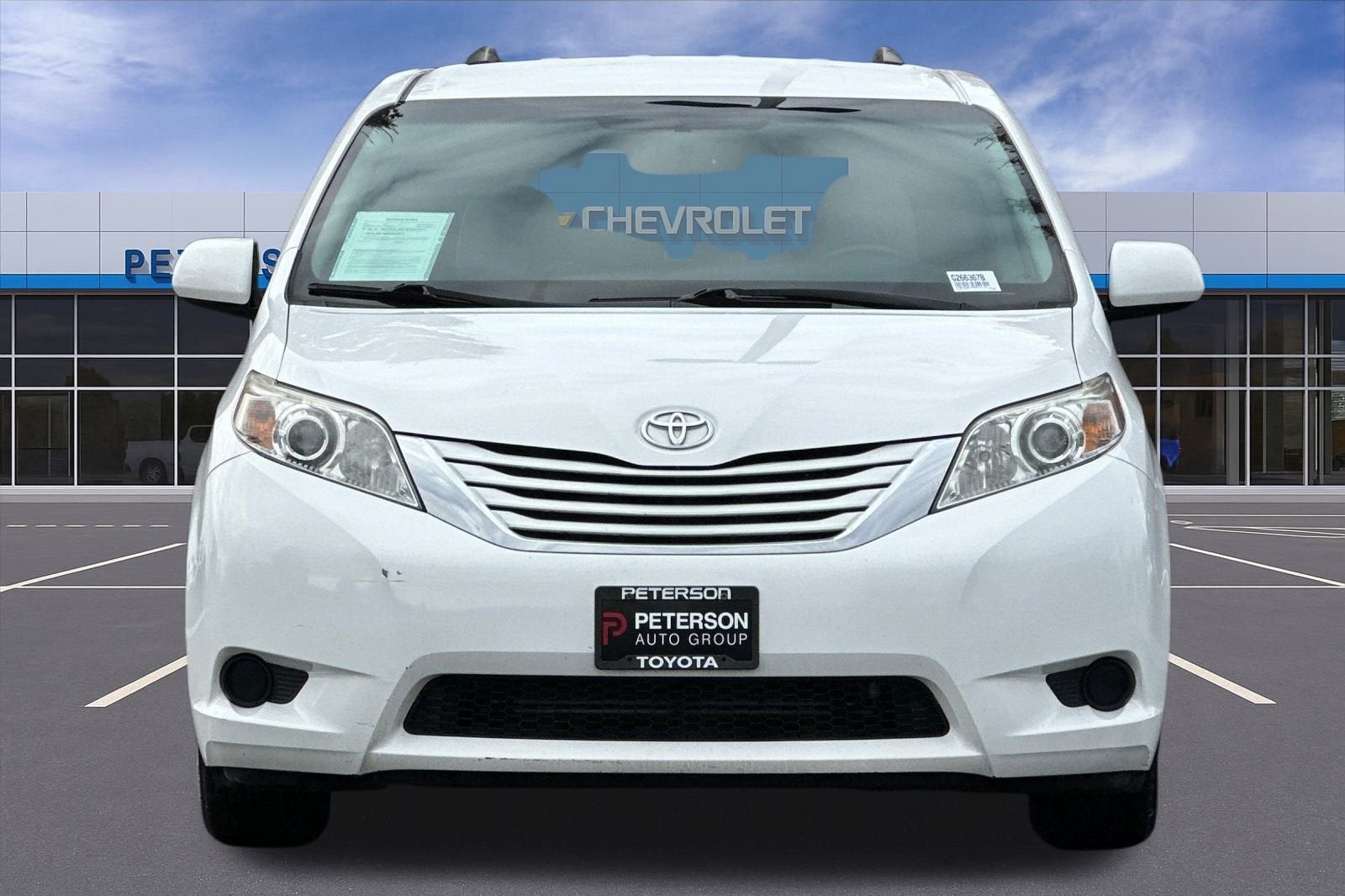 2017 Toyota Sienna LE 8 Passenger