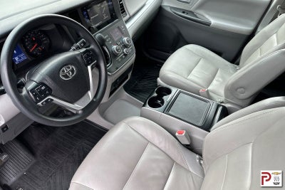 2017 Toyota Sienna LE 8 Passenger