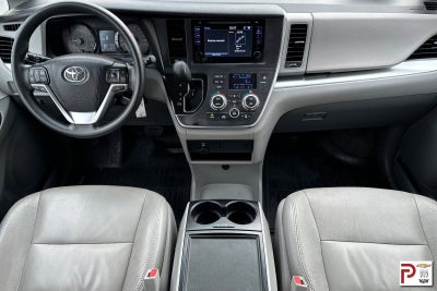 2017 Toyota Sienna LE 8 Passenger