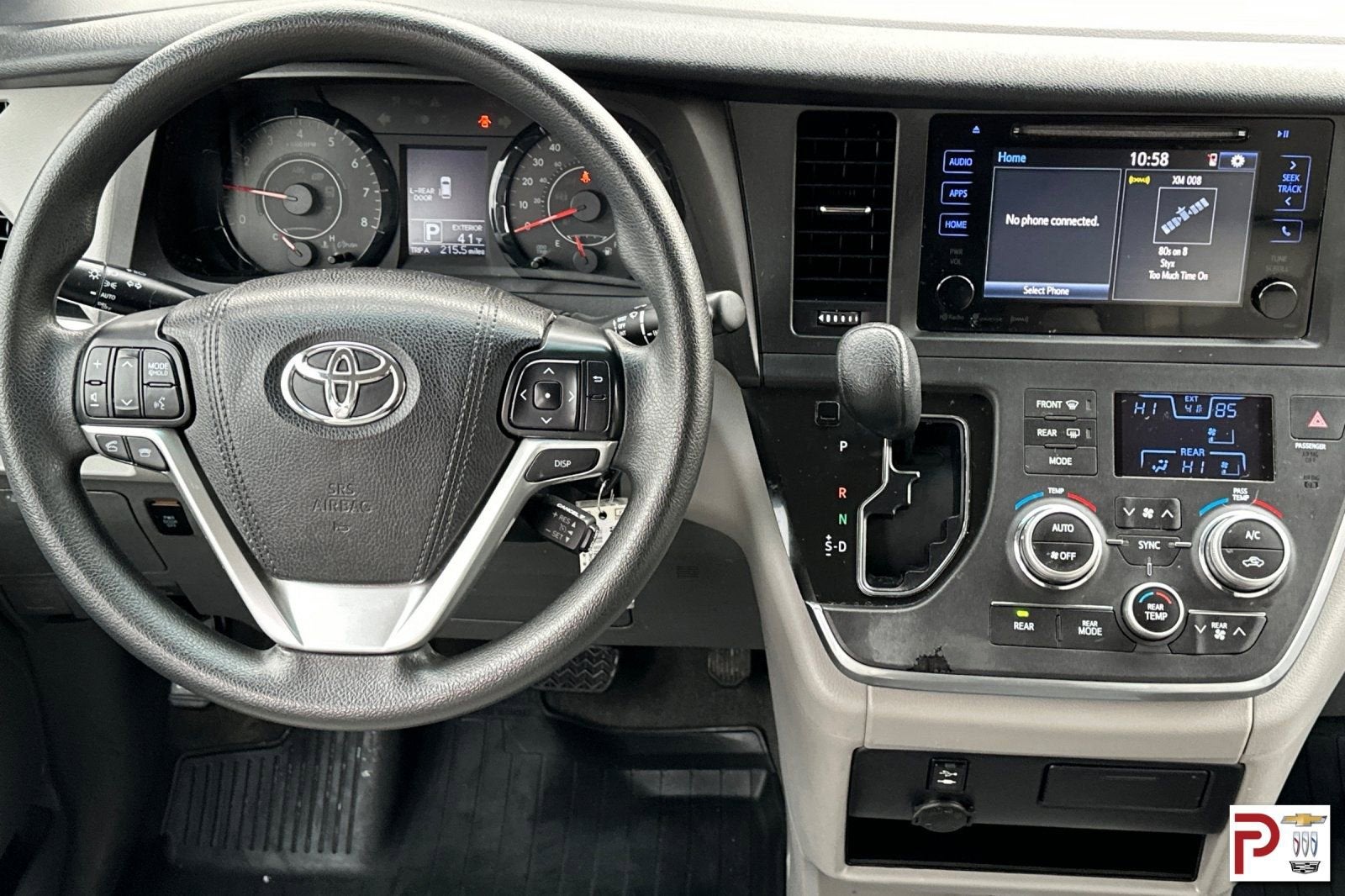 2017 Toyota Sienna LE 8 Passenger