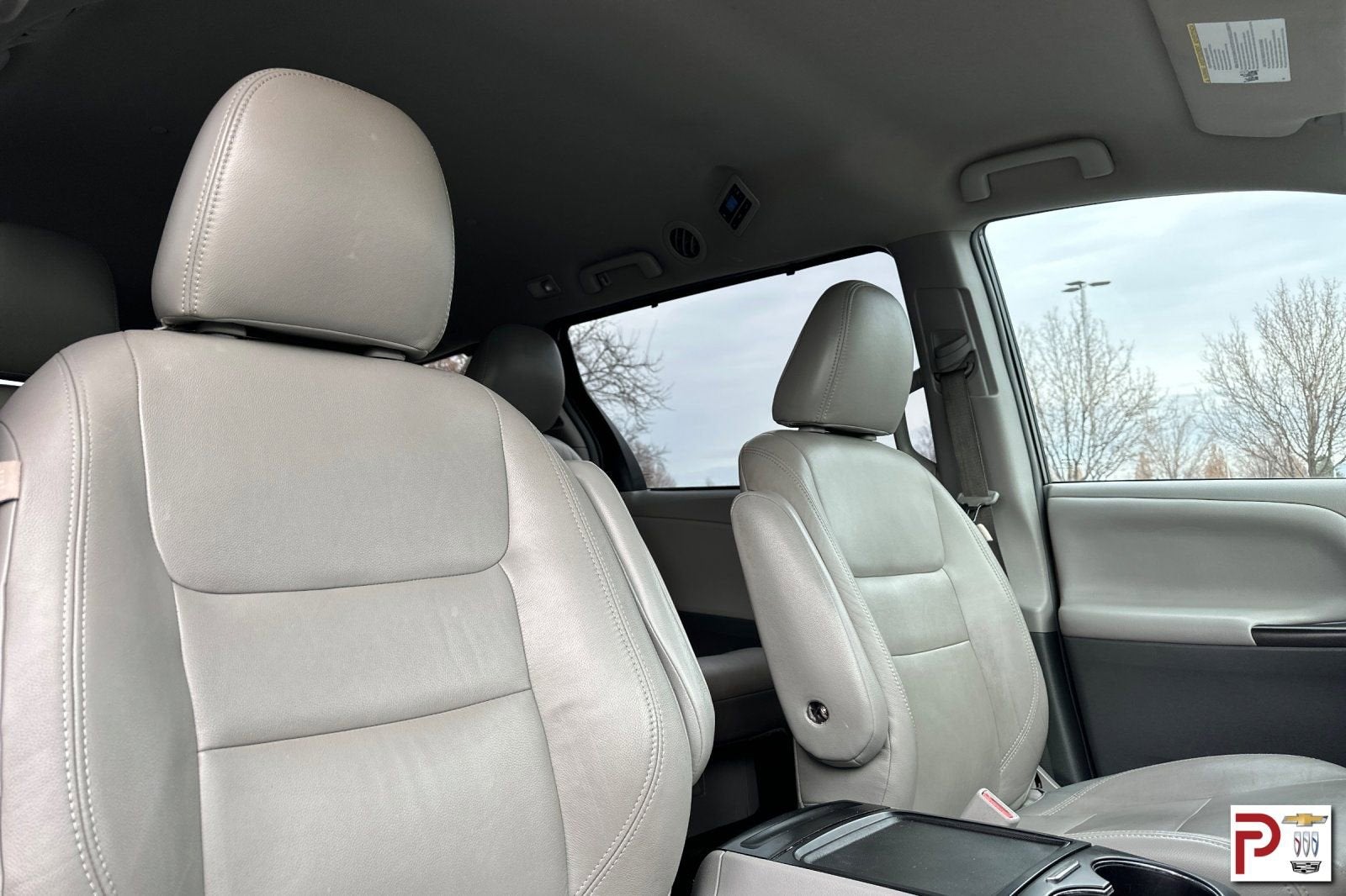 2017 Toyota Sienna LE 8 Passenger