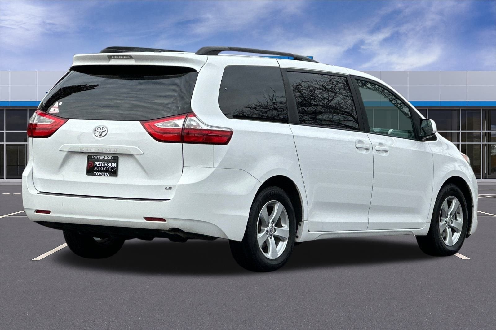 2017 Toyota Sienna LE 8 Passenger