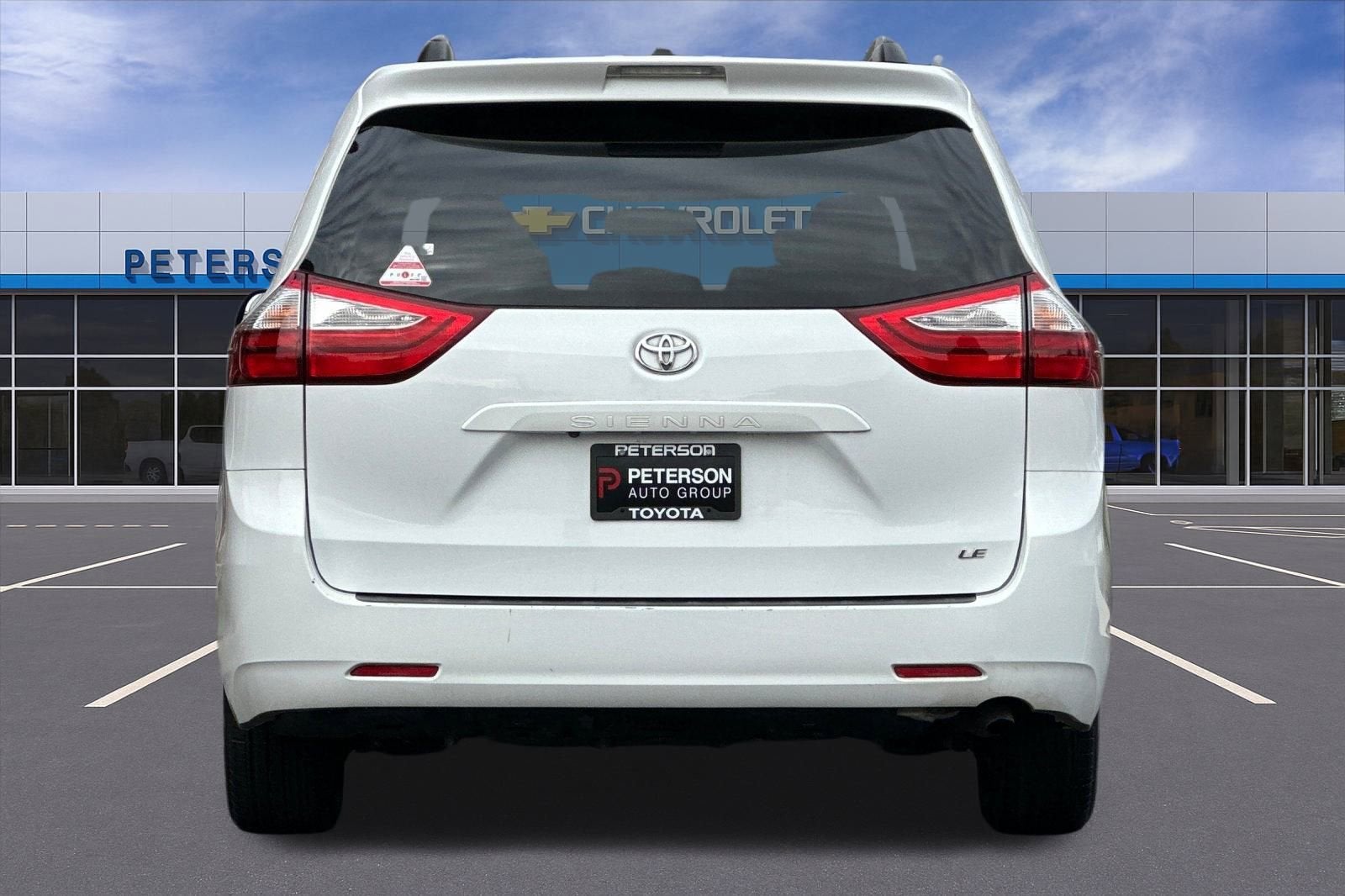 2017 Toyota Sienna LE 8 Passenger