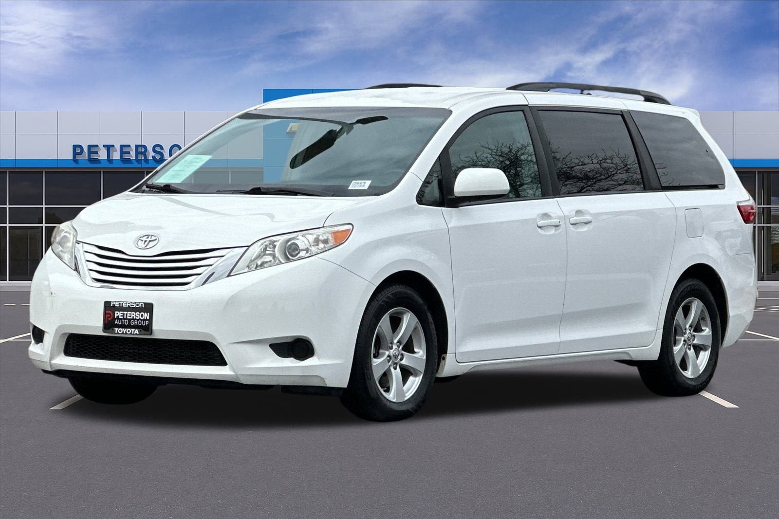 2017 Toyota Sienna LE 8 Passenger