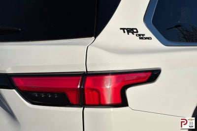 2024 Toyota Sequoia SR5