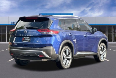 2023 Nissan Rogue SL FWD