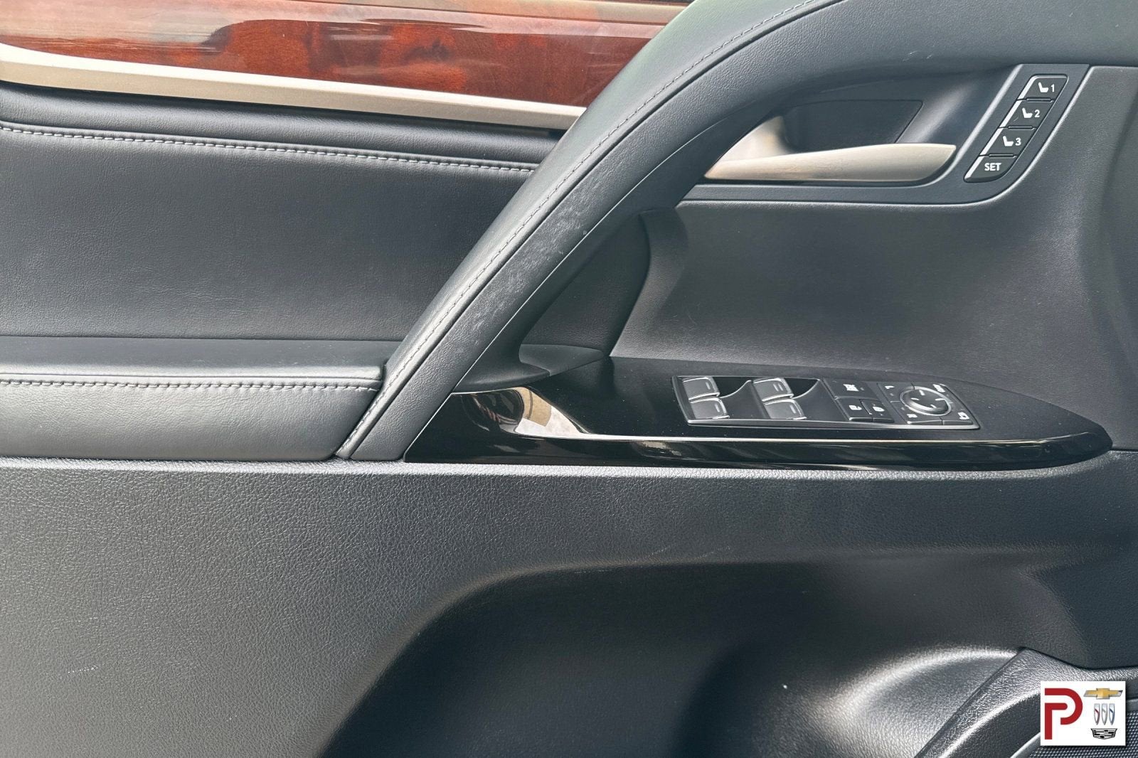 2019 Lexus LX 570 Three-Row