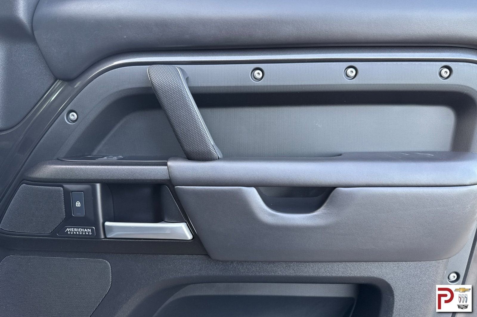 2025 Land Rover Defender 110 P525 V8