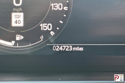 2025 Land Rover Defender 110 P525 V8