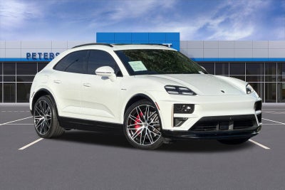 2025 Porsche Macan Electric Turbo