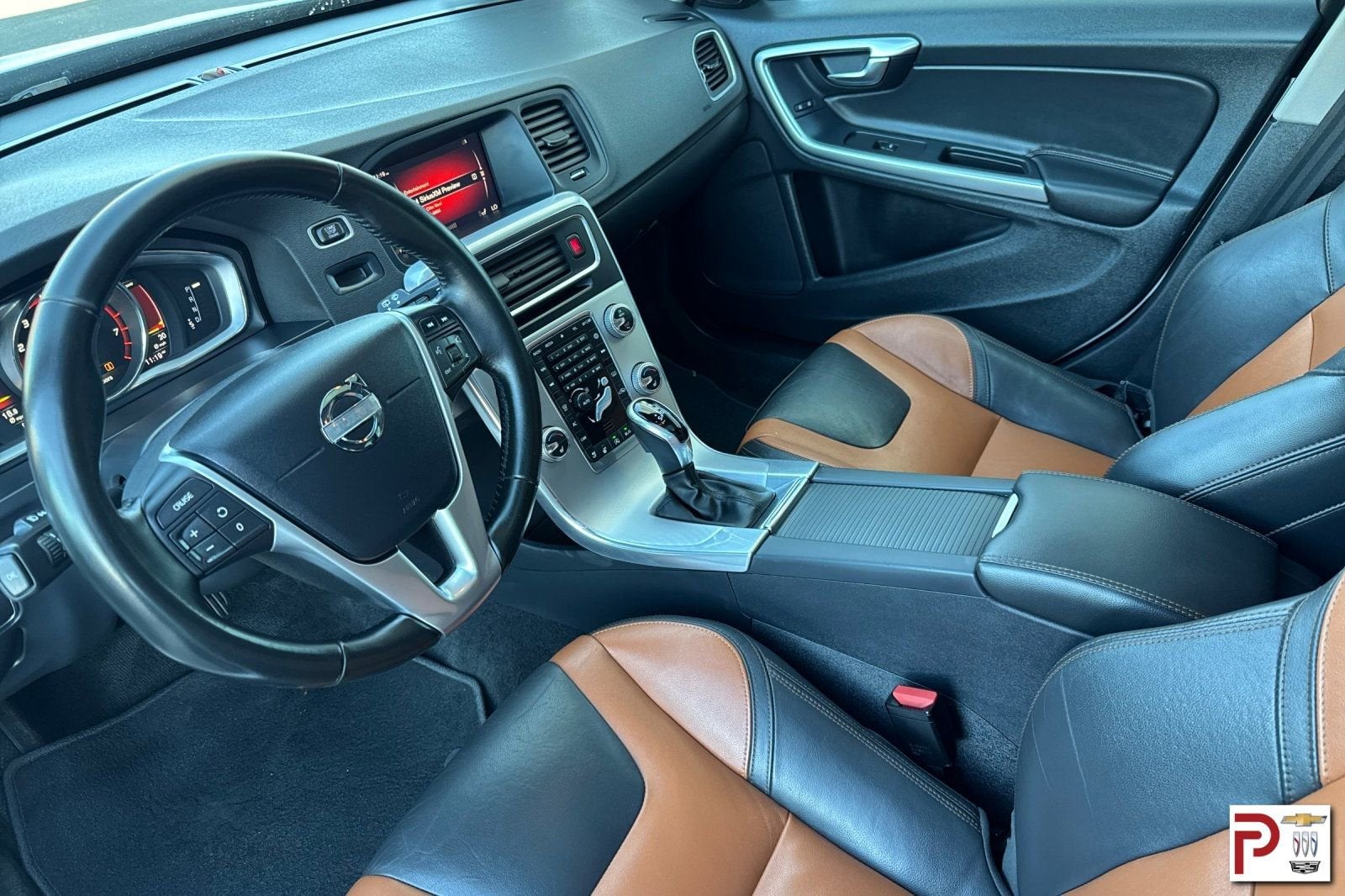 2018 Volvo V60 Cross Country T5