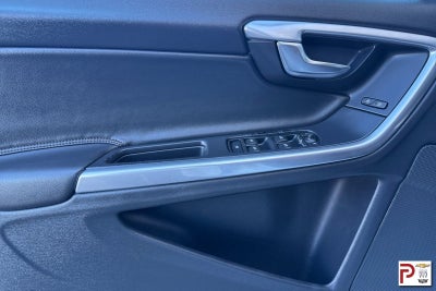 2018 Volvo V60 Cross Country T5