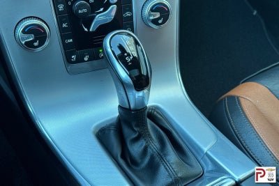 2018 Volvo V60 Cross Country T5