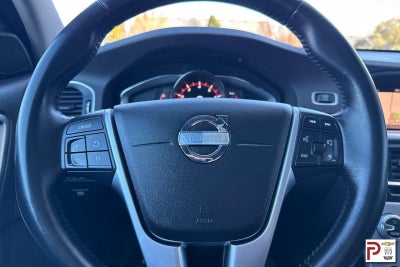 2018 Volvo V60 Cross Country T5