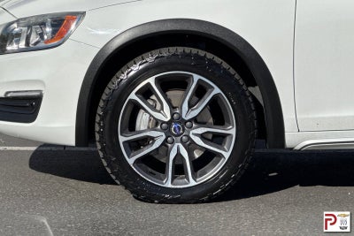 2018 Volvo V60 Cross Country T5