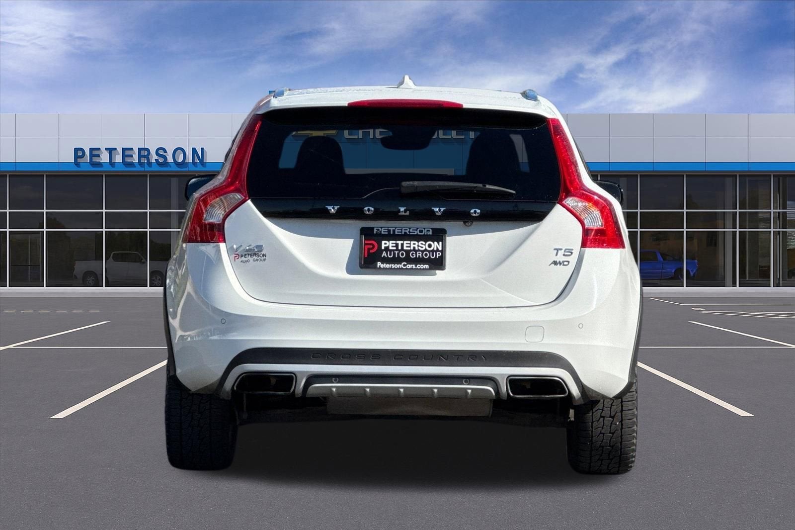 2018 Volvo V60 Cross Country T5