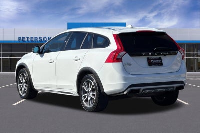 2018 Volvo V60 Cross Country T5
