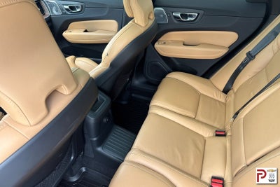 2022 Volvo XC60 Recharge Plug-In Hybrid T8 Inscription