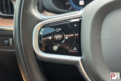 2022 Volvo XC60 Recharge Plug-In Hybrid T8 Inscription