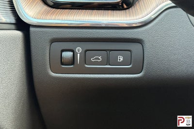 2022 Volvo XC60 Recharge Plug-In Hybrid T8 Inscription