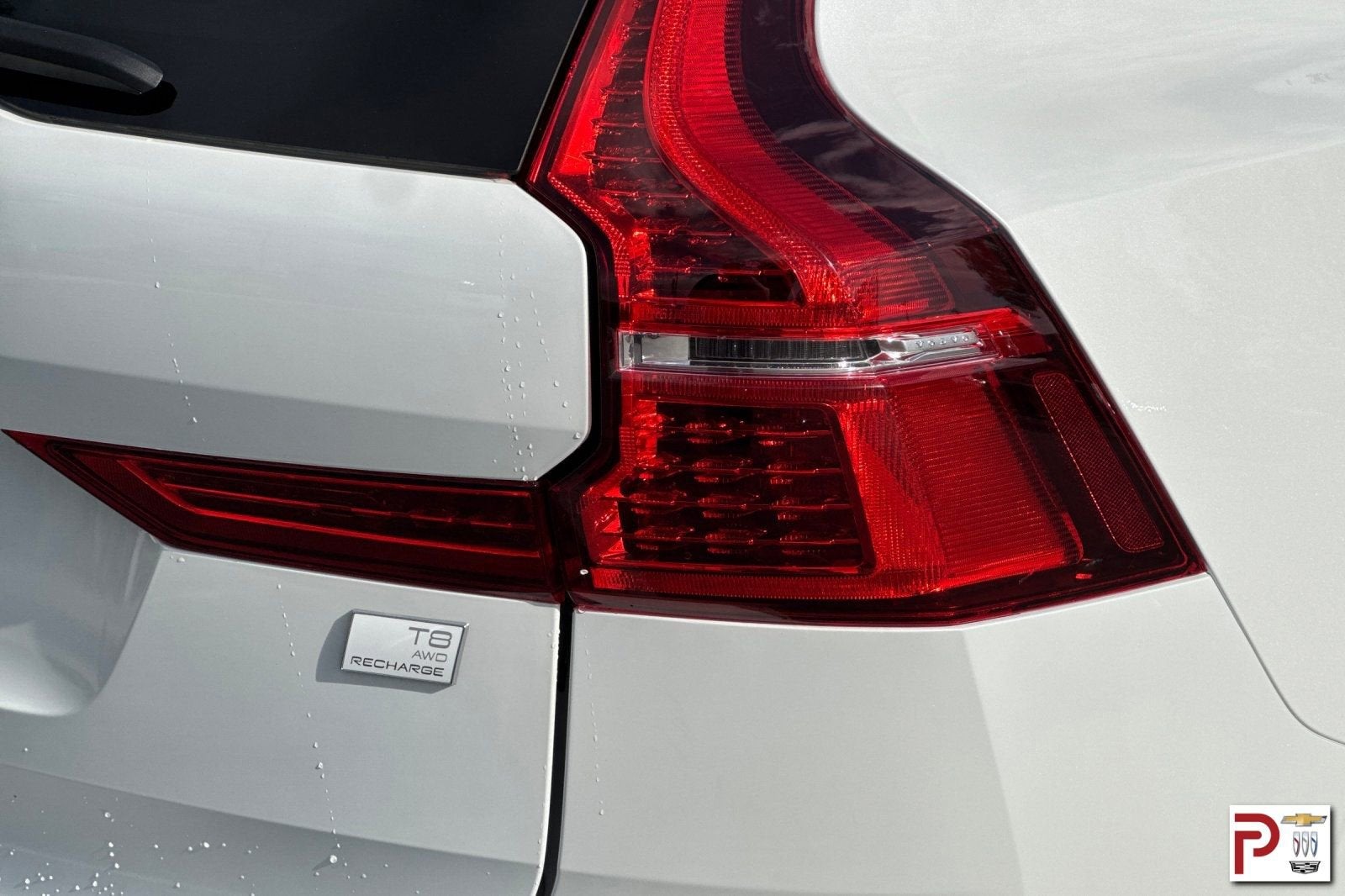2022 Volvo XC60 Recharge Plug-In Hybrid T8 Inscription