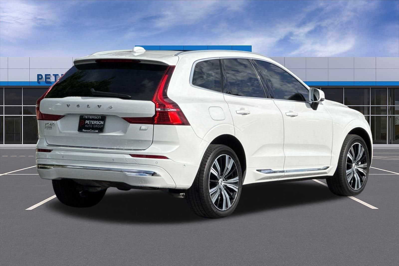 2022 Volvo XC60 Recharge Plug-In Hybrid T8 Inscription