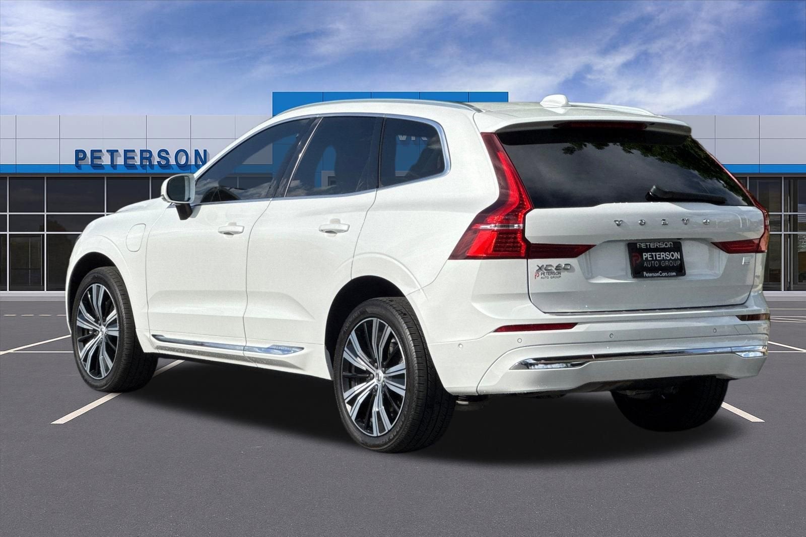 2022 Volvo XC60 Recharge Plug-In Hybrid T8 Inscription